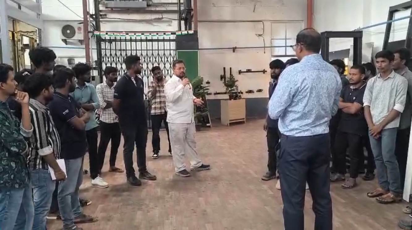 Lifts Trade Academy Theory Training